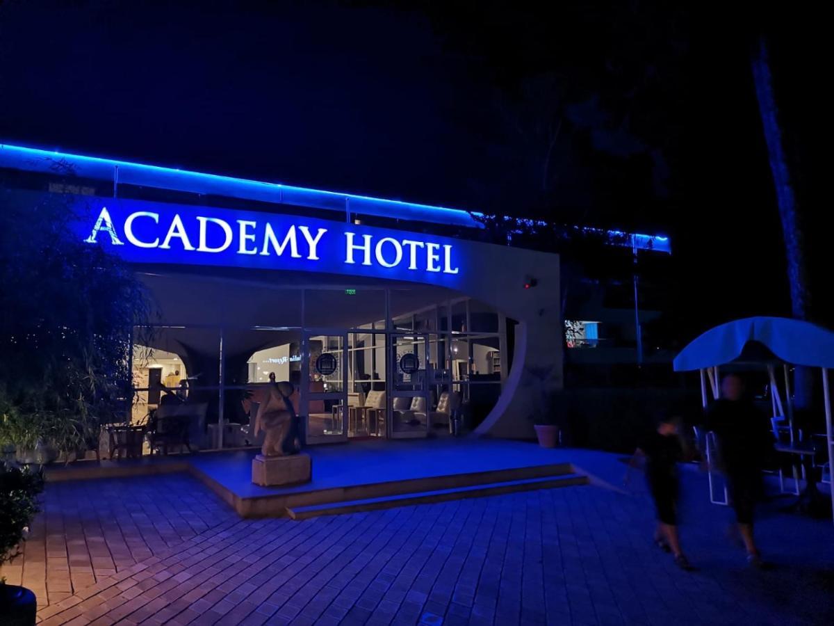 Academy Hotel Venus Buitenkant foto